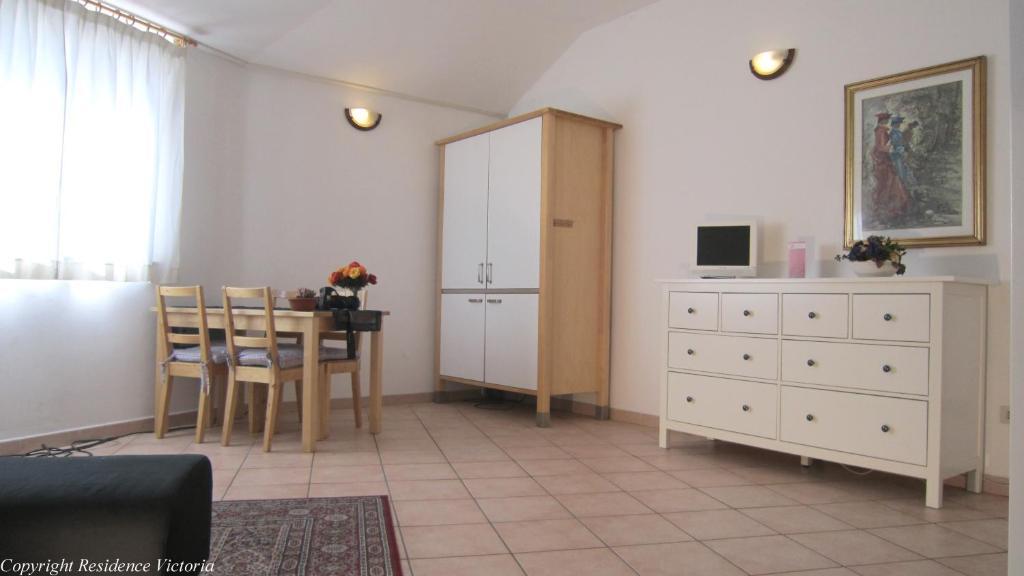 Residence Victoria Milan Room photo